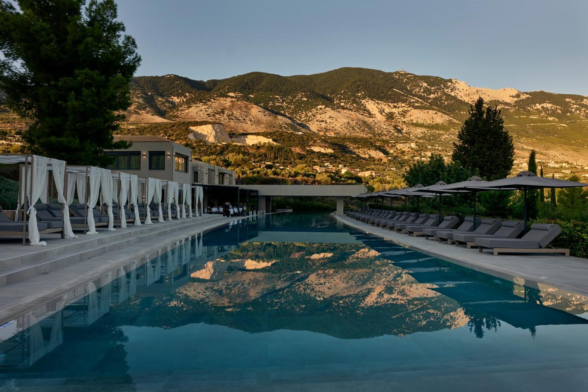 Celestial All Suites Afrato Exterior foto